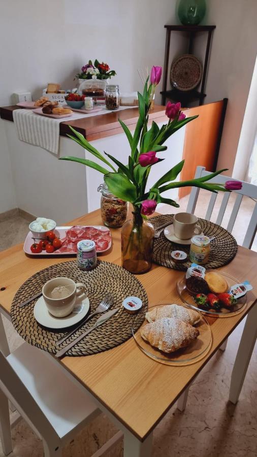 Casa Bianca B&B オストゥーニ エクステリア 写真