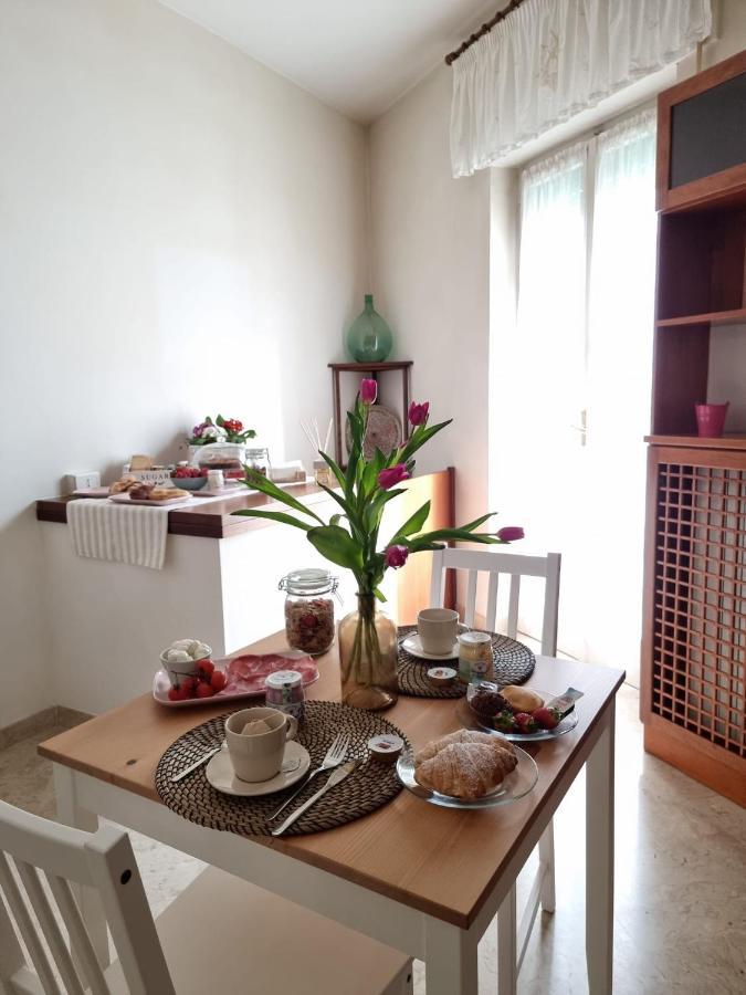 Casa Bianca B&B オストゥーニ エクステリア 写真